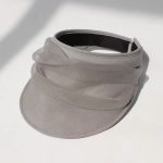 Wide-brimmed sun hat with open top